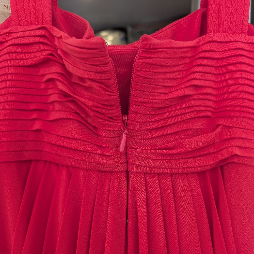BCBG dress - Picture 6 of 7